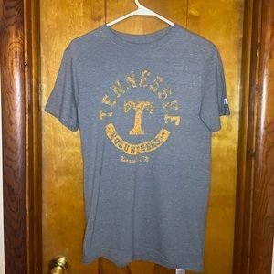 Tennessee Volunteer t shirt Russell Brand Size Small (34/36)
